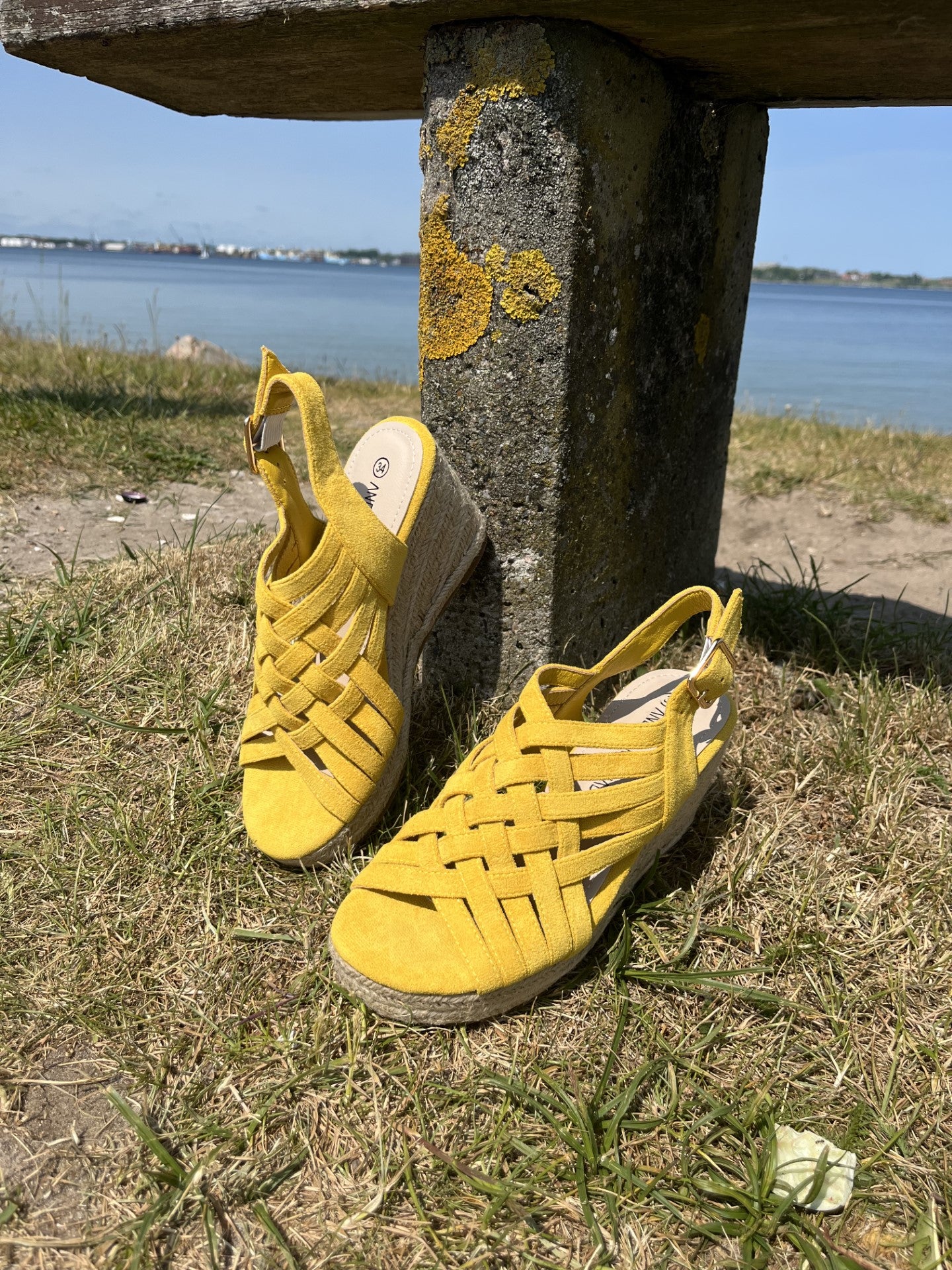 Andres machado - Gul sandal