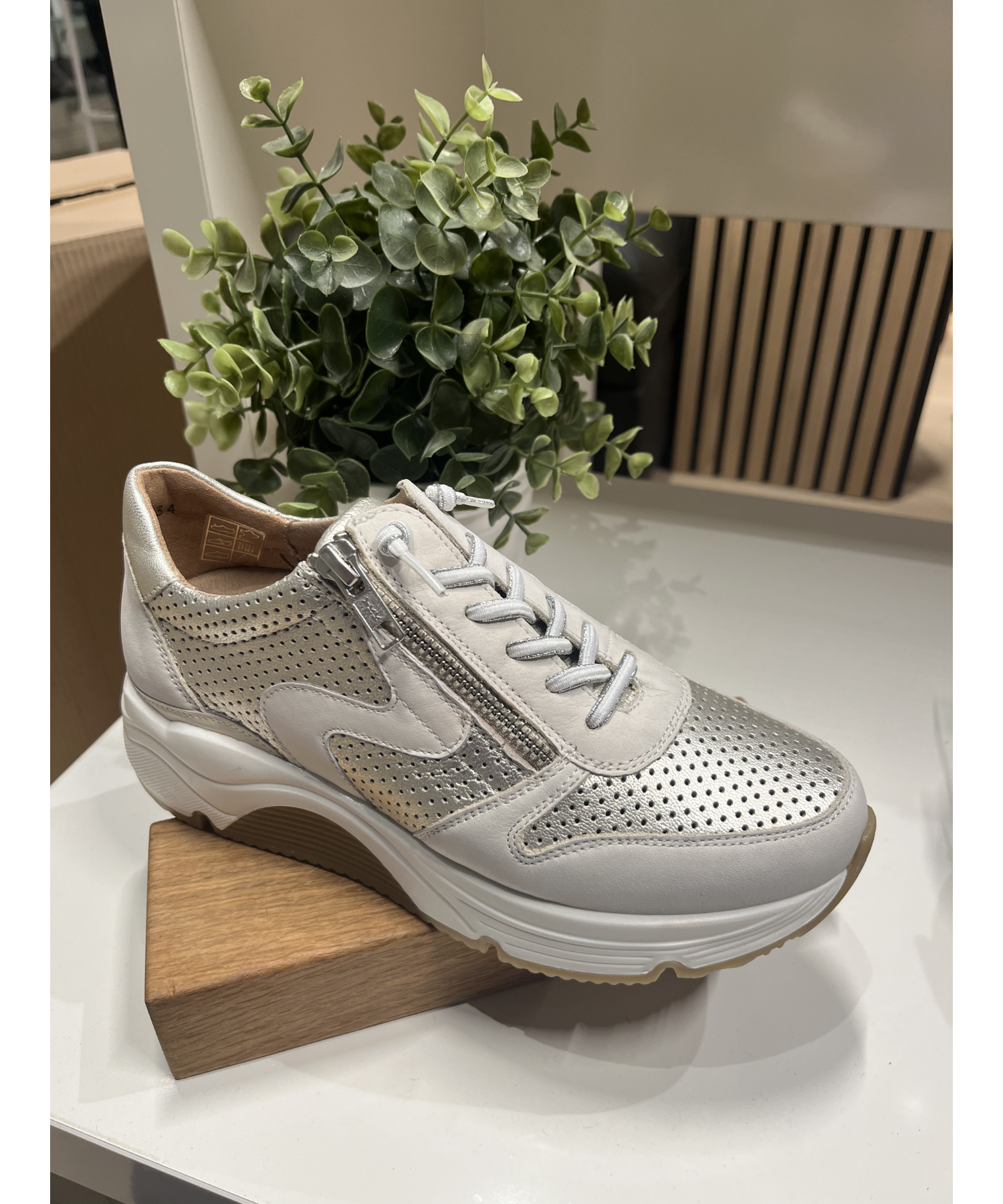 Pie Santo - Beige/guld sneakers