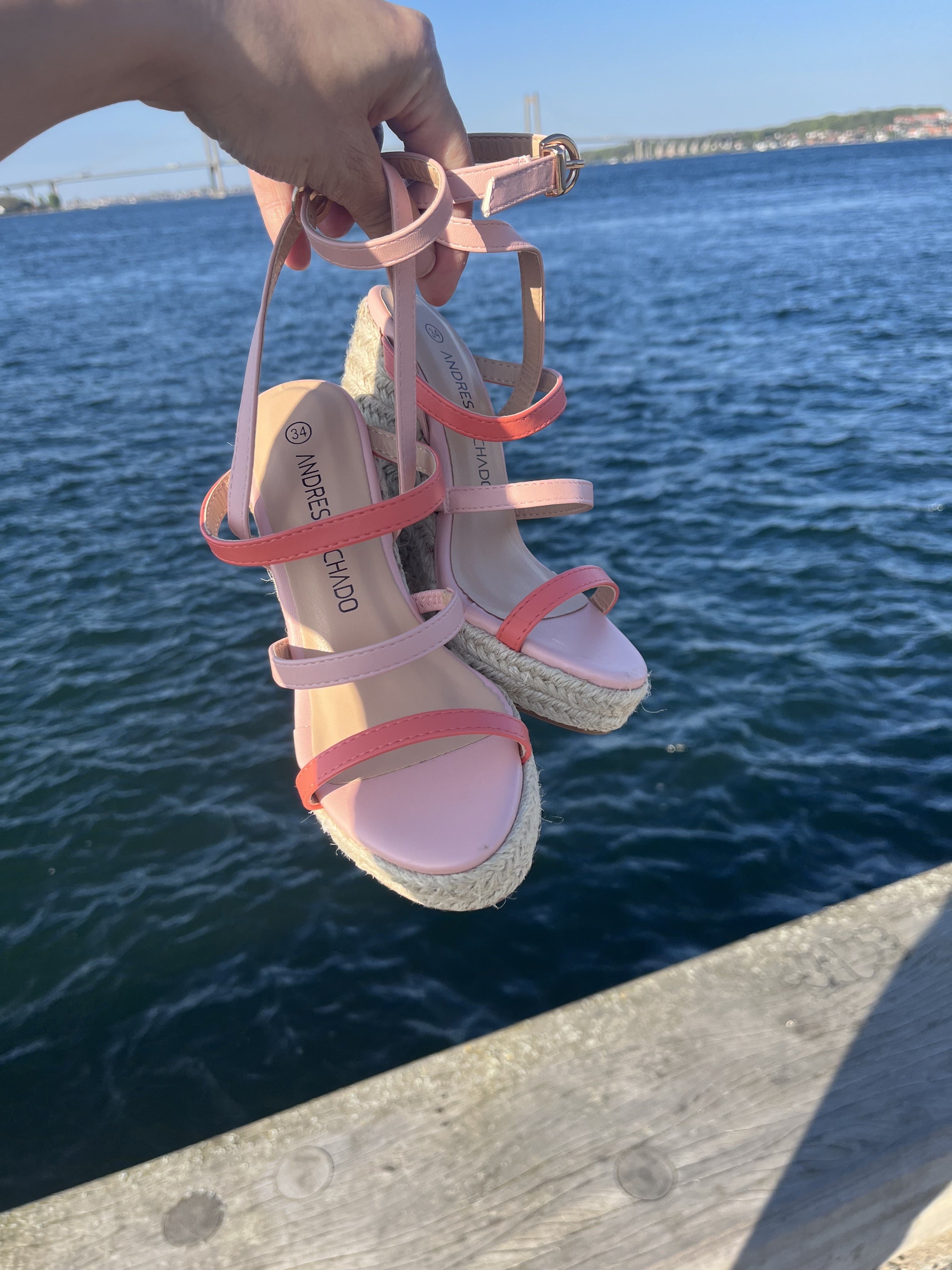 Andres Machado - Flet sandal